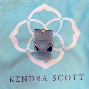 Kendra Scott gold ring. Grey Rectangle stone